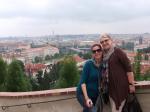Luciana e Heloisa em passeio por Praga.