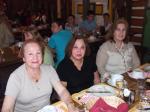 Ivonne, Ivana e Helena em jantar típico tcheco.