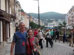 Valmor e Mari em passeio por Karlovy Vary.