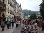 Carmen e Tere em passeio por Karlovy Vary.