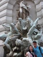 Mari e Valmor em passeio por Viena.