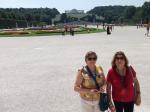 Tere e Shirlei no Palácio de Schönbrunn.