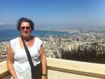 Odete nos Jardins dos Bahai, em Haifa.