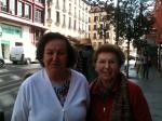 Maria Ivone e Lúcia passeando em Madrid.