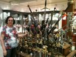 Maria Ivone durante a visita à fábrica de Ouro de Toledo.