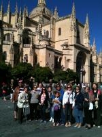 Grupo em frente da Catedral de Segóvia.
