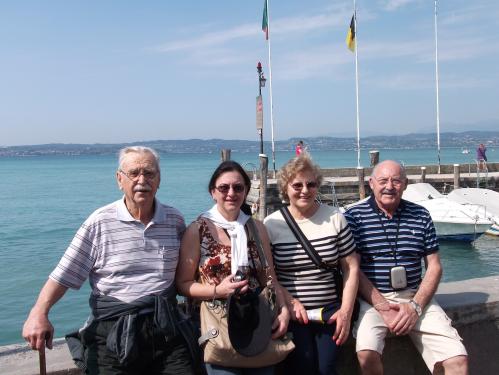 Alcides, Elizete, Severina e Waldemar em passeio por Sirmione.