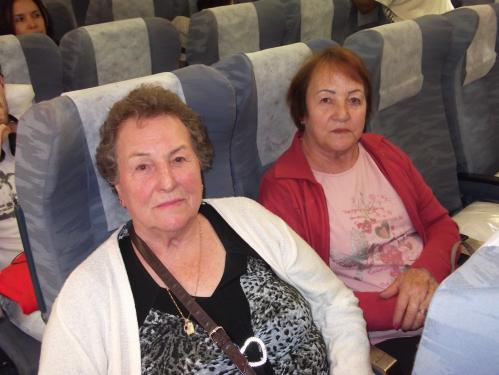 Julieta e Miguilina em voo para Lisboa.