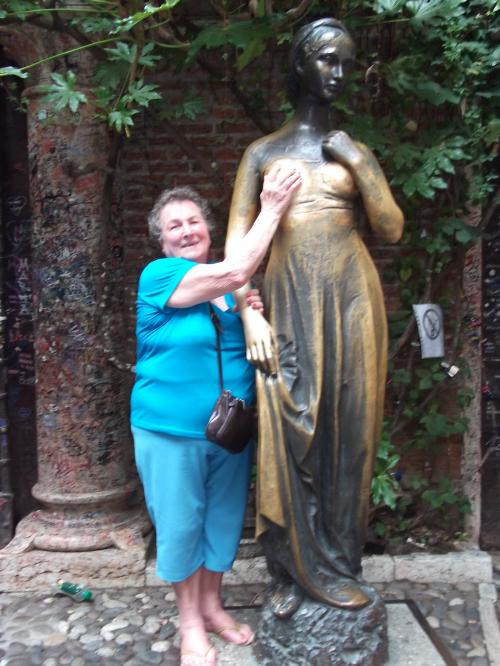 Julieta com a Julieta de Verona.