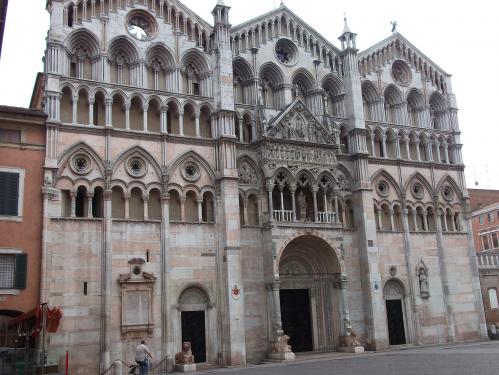 Catedral de Ferrara.