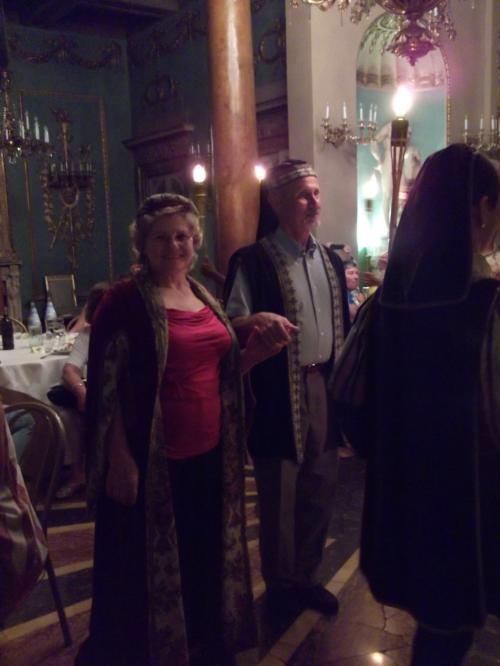A princesa Severina no jantar da época do Renascimento, em Firenze.