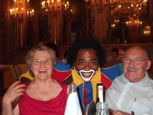 Severina, Waldemar e o bobo da corte, Gilson, em Florença.