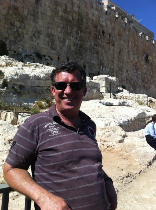 Pelas ruas de Jerusalém.