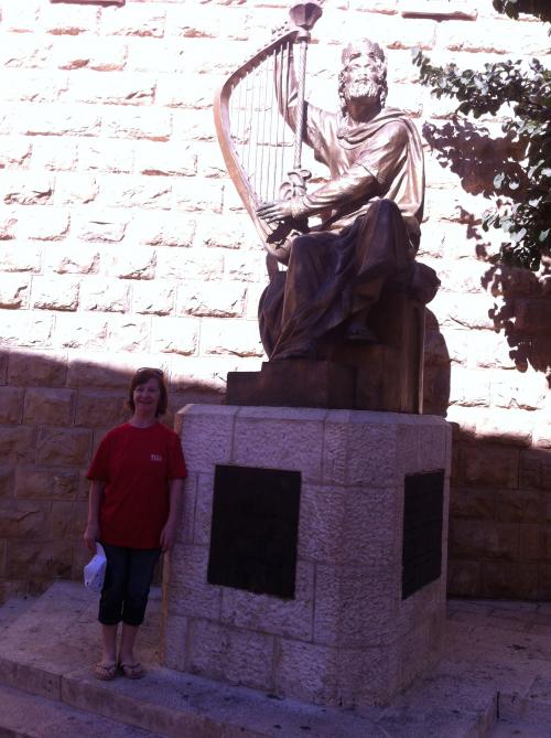 Amália e o Rei David em Jerusalém.