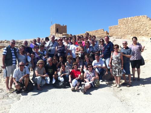 Grupo Shalom no alto da fortaleza Masada.