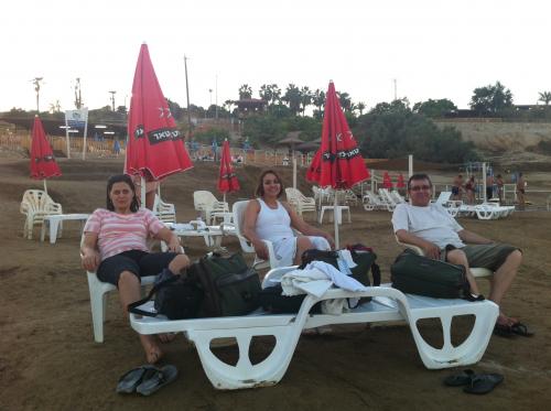 Brincando no Mar Morto!