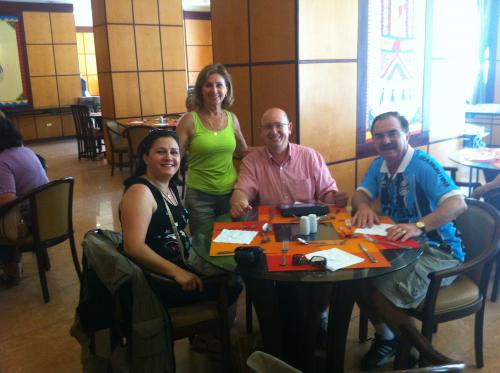 Depois do passeio matinal no Cairo, parada para a comida...