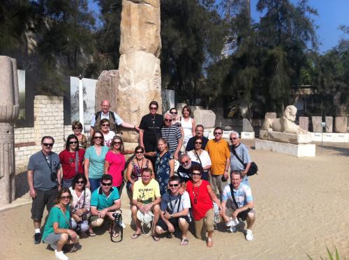 Visitando a Zona Arqueológica de Alexandria, Egito.