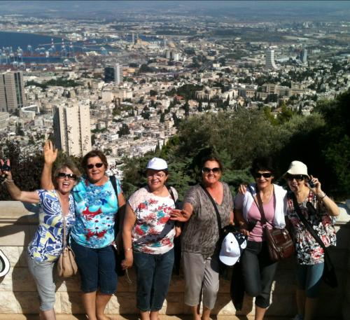 Foto desde os jardins dos Bahai em Haifa.