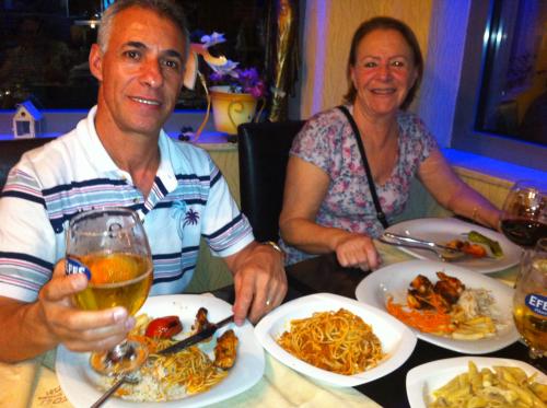 Primeiro jantar da viagem, em Istambul.