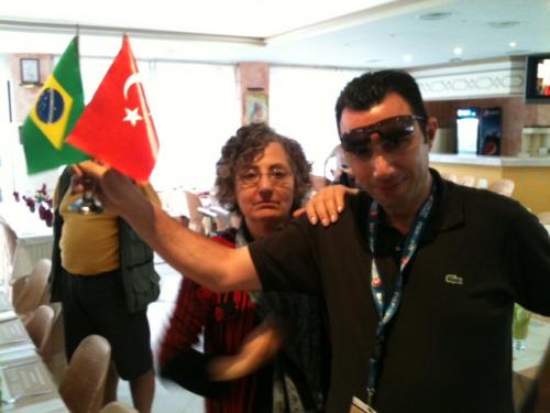Juntos Brasil e Turquia.
