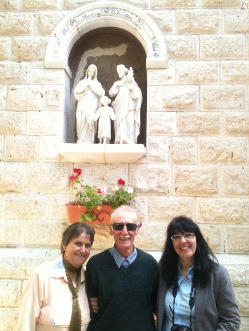 Com a Sagrada Família, na Basílica da Anunciação, em Nazareth.
