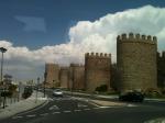 As belas muralhas que rodeiam a cidade de Ávila.