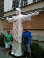 Na Capela da Medalha Milagrosa em Paris.