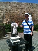 Frei Jaime em Cesarea Marítima.