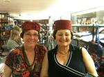 Na Lujinha de souvenirs de nosso Hotel Leonardo, em Jerusalém