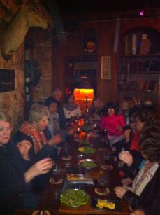 Confraternizando num bar de Jerusalém