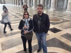 Na visita à Basïlica de São Paulo, em Roma