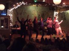 Nossas meninas no palco, participando do Show