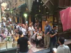 Pelas ruas do Bzar El Kalili, no Cairo