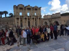 Na Biblioteco de Celsus em Éfeso