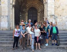 Na frente da Catedral de Lisboa