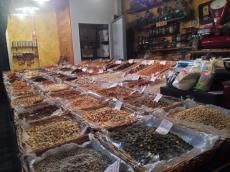 Uma das bancas do mercado público de Firenze. 
