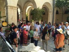 Na primeira estação da Via Dolorosa