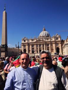 Aguardando o Papa Francisco. 