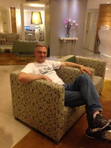Descansando em Tel-Aviv. 
