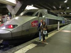 Na estação de Montparnasse em Paris, chegando de TGV