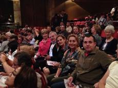 Assistindo o Ballet Folclórico. 