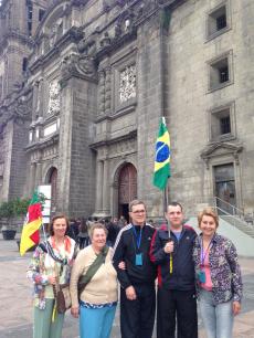 Na Catedral da Cidade do México. 