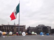 Junto com as celebrações do dia dos mortos, no Zocalo da Cidade do México. 