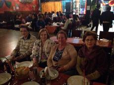Jantar com show folclórico. 