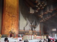 Última missa na Basílica de Nossa Sra. de Guadalupe. 
