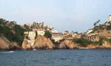 Vista desde o mar, a famosa La Quebrada de Acapulco