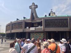 Visitando a Basílica de Nossa Senhora de Guadalupe. 