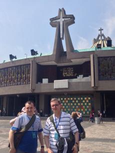 Visitando a Basílica de Nossa Senhora de Guadalupe. 