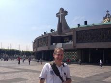 Visitando a Basílica de Nossa Senhora de Guadalupe. 